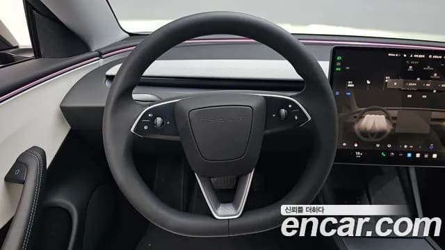 2025 Tesla Model 3 RWD Sold VIN LRW3E7FSXSC671965 – interior seats 2025 Tesla Model 3 RWD Sold VIN LRW3E7FSXSC671965 – interior seats