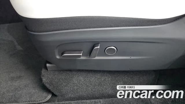 2025 Tesla Model Y Long Range AWD Sold VIN LRWYGCEK1SC199987 – photo 13 2025 Tesla Model Y Long Range AWD Sold VIN LRWYGCEK1SC199987 – photo 13