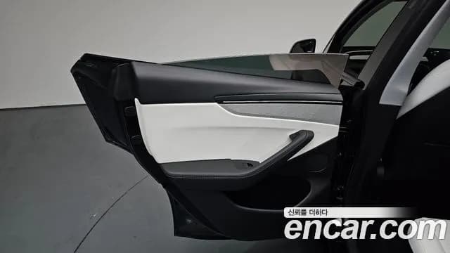 2025 Tesla Model Y Long Range AWD Sold VIN LRWYGCEK1SC199987 – photo 31 2025 Tesla Model Y Long Range AWD Sold VIN LRWYGCEK1SC199987 – photo 31