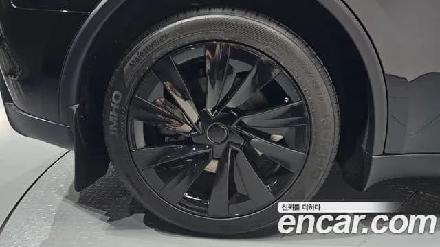 2025 Tesla Model Y Long Range AWD Sold VIN LRWYGCEK1SC199987 – photo 33 2025 Tesla Model Y Long Range AWD Sold VIN LRWYGCEK1SC199987 – photo 33