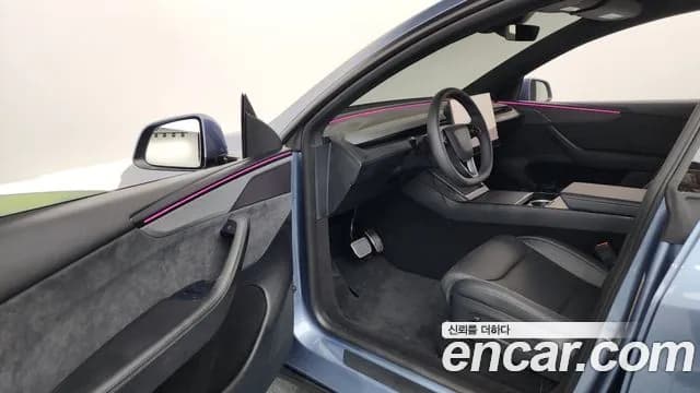 2026 Tesla Model Y L Long Range AWD Sold VIN LRWYGCEK1TC644553 – trunk area 2026 Tesla Model Y L Long Range AWD Sold VIN LRWYGCEK1TC644553 – trunk area