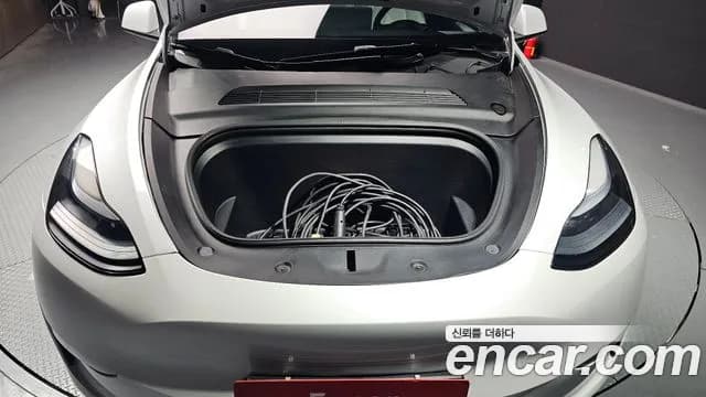 2024 Tesla Model Y Long Range AWD Sold VIN LRWYGCEK3RC758756 – exterior detail 2024 Tesla Model Y Long Range AWD Sold VIN LRWYGCEK3RC758756 – exterior detail