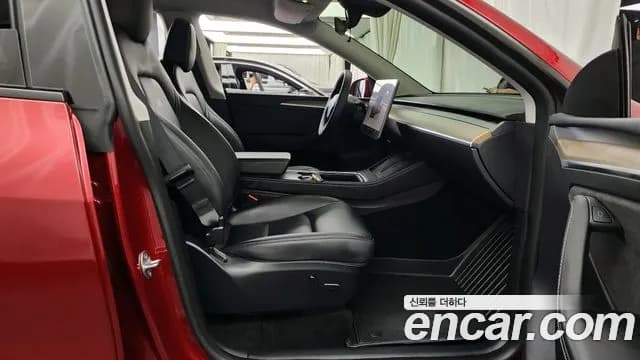 2024 Tesla Model Y Long Range AWD Sold VIN LRWYGCEK4RC642966 – exterior detail 2024 Tesla Model Y Long Range AWD Sold VIN LRWYGCEK4RC642966 – exterior detail