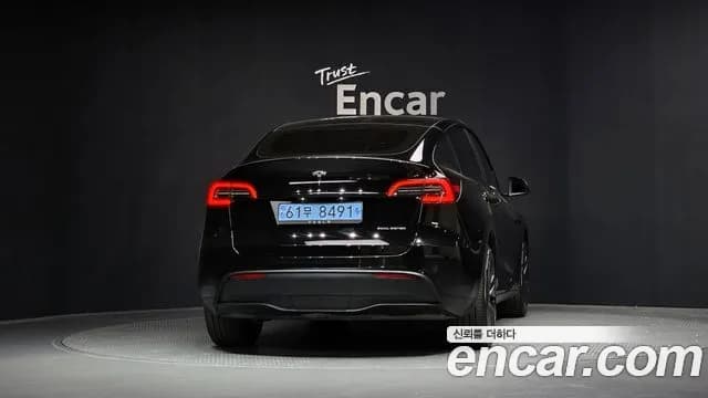 2024 Tesla Model Y Long Range AWD Sold VIN LRWYGCEK4RC700137 – interior seats 2024 Tesla Model Y Long Range AWD Sold VIN LRWYGCEK4RC700137 – interior seats