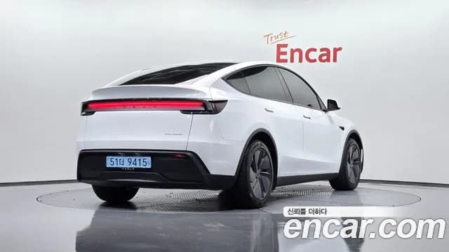 2025 Tesla Model Y Long Range AWD Sold VIN LRWYGCEK7SC053500 – rear exterior 2025 Tesla Model Y Long Range AWD Sold VIN LRWYGCEK7SC053500 – rear exterior