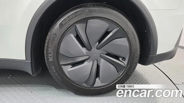 2025 Tesla Model Y Long Range AWD Sold VIN LRWYGCEK7SC053500 – photo 14 2025 Tesla Model Y Long Range AWD Sold VIN LRWYGCEK7SC053500 – photo 14