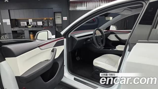 2025 Tesla Model Y Long Range AWD Sold VIN LRWYGCEK7SC053500 – photo 18 2025 Tesla Model Y Long Range AWD Sold VIN LRWYGCEK7SC053500 – photo 18