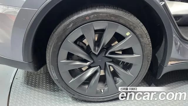 2025 Tesla Model Y Long Range Launch Edition AWD Sold VIN LRWYGCEK7SC055800 – photo 30 2025 Tesla Model Y Long Range Launch Edition AWD Sold VIN LRWYGCEK7SC055800 – photo 30
