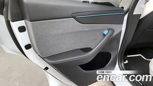 2025 Tesla Model Y RWD Sold VIN LRWYGCFJ0SC214467 – front exterior 2025 Tesla Model Y RWD Sold VIN LRWYGCFJ0SC214467 – front exterior
