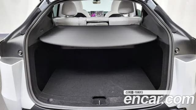 2025 Tesla Model Y RWD Sold VIN LRWYGCFJ0SC214467 – interior seats 2025 Tesla Model Y RWD Sold VIN LRWYGCFJ0SC214467 – interior seats