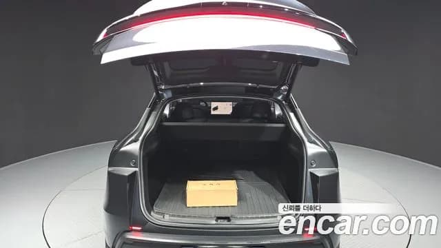 2025 Tesla Model Y RWD Sold VIN LRWYGCFJ1SC053711 – undercarriage 2025 Tesla Model Y RWD Sold VIN LRWYGCFJ1SC053711 – undercarriage