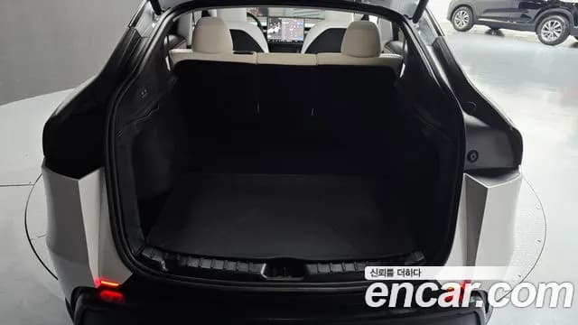 2025 Tesla Model Y RWD Sold VIN LRWYGCFJ3SC045433 – front exterior 2025 Tesla Model Y RWD Sold VIN LRWYGCFJ3SC045433 – front exterior