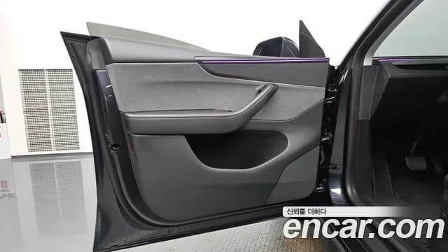 2025 Tesla Model Y RWD Sold VIN LRWYGCFJ3SC162557 – engine bay 2025 Tesla Model Y RWD Sold VIN LRWYGCFJ3SC162557 – engine bay
