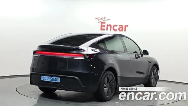 2025 Tesla Model Y RWD Sold VIN LRWYGCFJ3SC162557 – exterior detail 2025 Tesla Model Y RWD Sold VIN LRWYGCFJ3SC162557 – exterior detail