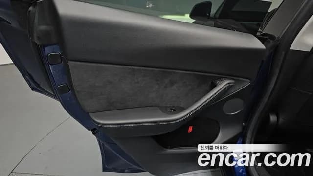 2023 Tesla Model Y RWD Sold VIN LRWYGCFS1PC074834 – exterior detail 2023 Tesla Model Y RWD Sold VIN LRWYGCFS1PC074834 – exterior detail