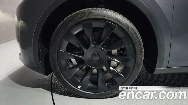 2024 Tesla Model Y RWD Sold VIN LRWYGCFS2RC424748 – rear exterior 2024 Tesla Model Y RWD Sold VIN LRWYGCFS2RC424748 – rear exterior