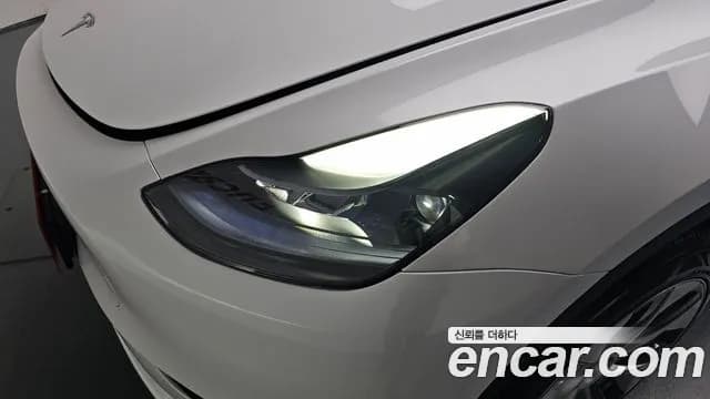 2024 Tesla Model Y RWD Sold VIN LRWYGCFS2RC426788 – trunk area 2024 Tesla Model Y RWD Sold VIN LRWYGCFS2RC426788 – trunk area