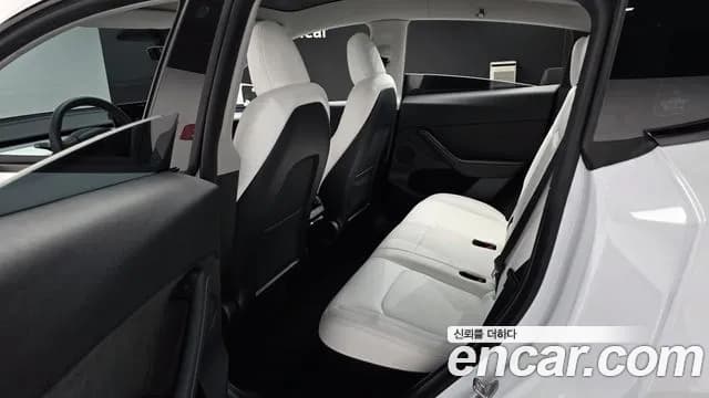 2024 Tesla Model Y RWD Sold VIN LRWYGCFS3RC427805 – exterior detail 2024 Tesla Model Y RWD Sold VIN LRWYGCFS3RC427805 – exterior detail