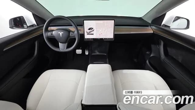 2024 Tesla Model Y RWD Sold VIN LRWYGCFS4RC418529 – interior seats 2024 Tesla Model Y RWD Sold VIN LRWYGCFS4RC418529 – interior seats