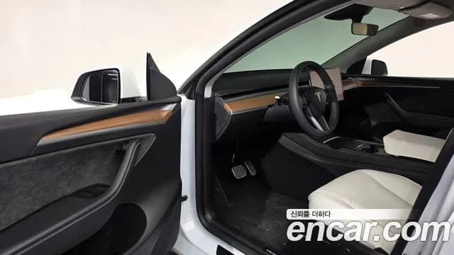 2024 Tesla Model Y RWD Sold VIN LRWYGCFS4RC418529 – photo 12 2024 Tesla Model Y RWD Sold VIN LRWYGCFS4RC418529 – photo 12