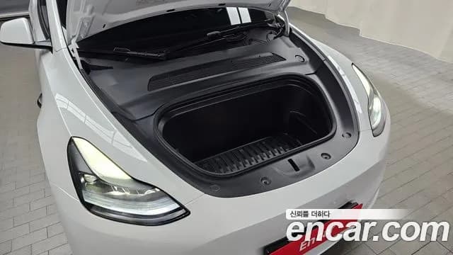 2024 Tesla Model Y RWD Sold VIN LRWYGCFS4RC565837 – trunk area 2024 Tesla Model Y RWD Sold VIN LRWYGCFS4RC565837 – trunk area