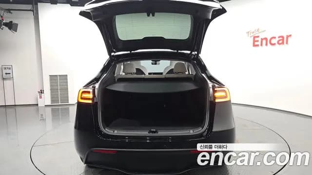 2024 Tesla Model Y RWD Sold VIN LRWYGCFS4RC565885 – engine bay 2024 Tesla Model Y RWD Sold VIN LRWYGCFS4RC565885 – engine bay