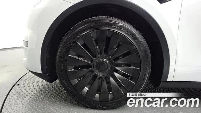 2023 Tesla Model Y RWD Sold VIN LRWYGCFS5PC073735 – exterior detail 2023 Tesla Model Y RWD Sold VIN LRWYGCFS5PC073735 – exterior detail