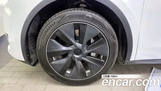 2024 Tesla Model Y RWD Sold VIN LRWYGCFS6RC416149 – side profile 2024 Tesla Model Y RWD Sold VIN LRWYGCFS6RC416149 – side profile
