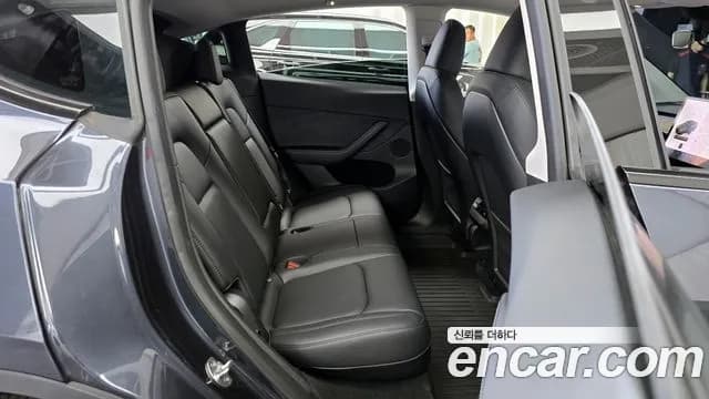 2025 Tesla Model Y RWD Sold VIN LRWYGCFS6SC932663 – engine bay 2025 Tesla Model Y RWD Sold VIN LRWYGCFS6SC932663 – engine bay