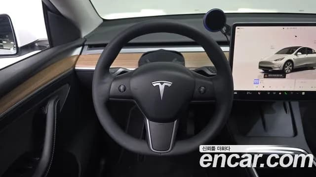 2024 Tesla Model Y RWD Sold VIN LRWYGCFS7RC425765 – side profile 2024 Tesla Model Y RWD Sold VIN LRWYGCFS7RC425765 – side profile