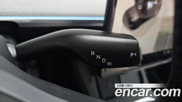 2024 Tesla Model Y RWD Sold VIN LRWYGCFS8RC159415 – interior seats 2024 Tesla Model Y RWD Sold VIN LRWYGCFS8RC159415 – interior seats