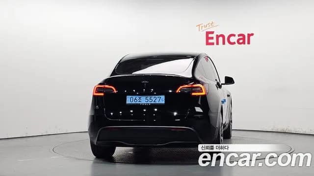 2025 Tesla Model Y RWD Sold VIN LRWYGCFS8SC809978 – photo 13 2025 Tesla Model Y RWD Sold VIN LRWYGCFS8SC809978 – photo 13
