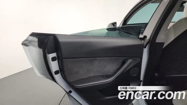 2024 Tesla Model Y RWD Sold VIN LRWYGCFSXRC159237 – rear exterior 2024 Tesla Model Y RWD Sold VIN LRWYGCFSXRC159237 – rear exterior