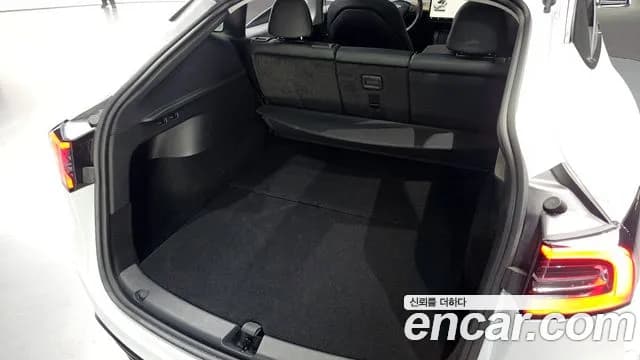 2024 Tesla Model Y RWD Sold VIN LRWYGCFSXRC191119 – exterior detail 2024 Tesla Model Y RWD Sold VIN LRWYGCFSXRC191119 – exterior detail