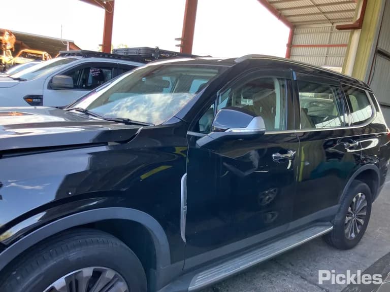 2022 LDV D90 Used VIN LSFA431J2NA063600 – rear exterior 2022 LDV D90 Used VIN LSFA431J2NA063600 – rear exterior