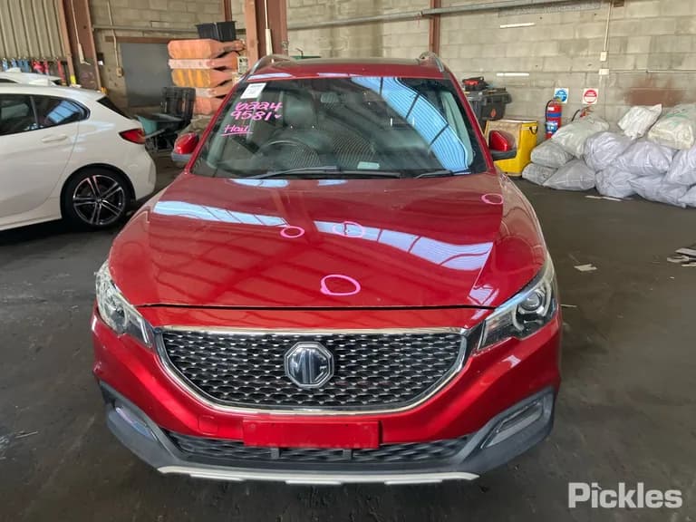 2018 MG ZS Used VIN LSJW74C96JZ050128 – rear exterior 2018 MG ZS Used VIN LSJW74C96JZ050128 – rear exterior