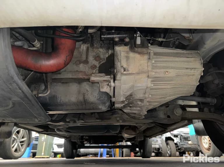 2014 LDV V80 Used VIN LSKG4GL13CA216806 – engine bay 2014 LDV V80 Used VIN LSKG4GL13CA216806 – engine bay