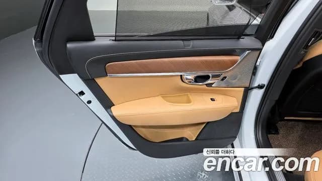 2019 Volvo S90 T5 Inscription Sold VIN LVYPS102DKP066372 – interior seats 2019 Volvo S90 T5 Inscription Sold VIN LVYPS102DKP066372 – interior seats