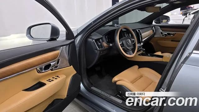 2019 Volvo S90 D5 AWD Inscription Sold VIN LVYPS68TCKP059542 – photo 17 2019 Volvo S90 D5 AWD Inscription Sold VIN LVYPS68TCKP059542 – photo 17