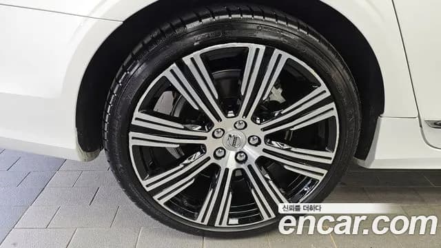 2024 Volvo S90 B6 AWD Ultimate Bright Sold VIN LVYPT0623RP416975 – photo 13 2024 Volvo S90 B6 AWD Ultimate Bright Sold VIN LVYPT0623RP416975 – photo 13