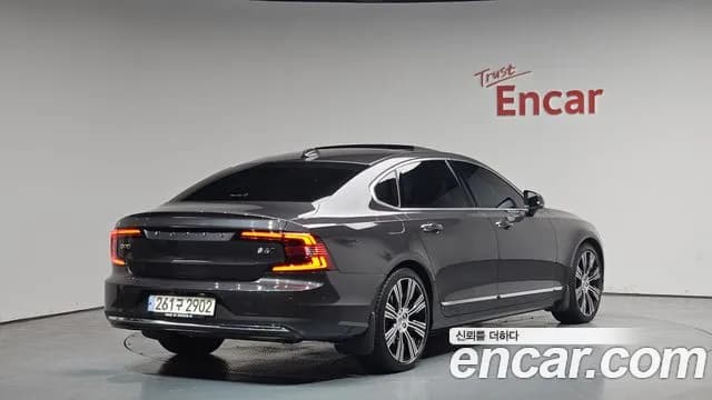 2022 Volvo S90 B6 AWD Inscription Sold VIN LVYPT062CNP271561 – exterior detail 2022 Volvo S90 B6 AWD Inscription Sold VIN LVYPT062CNP271561 – exterior detail