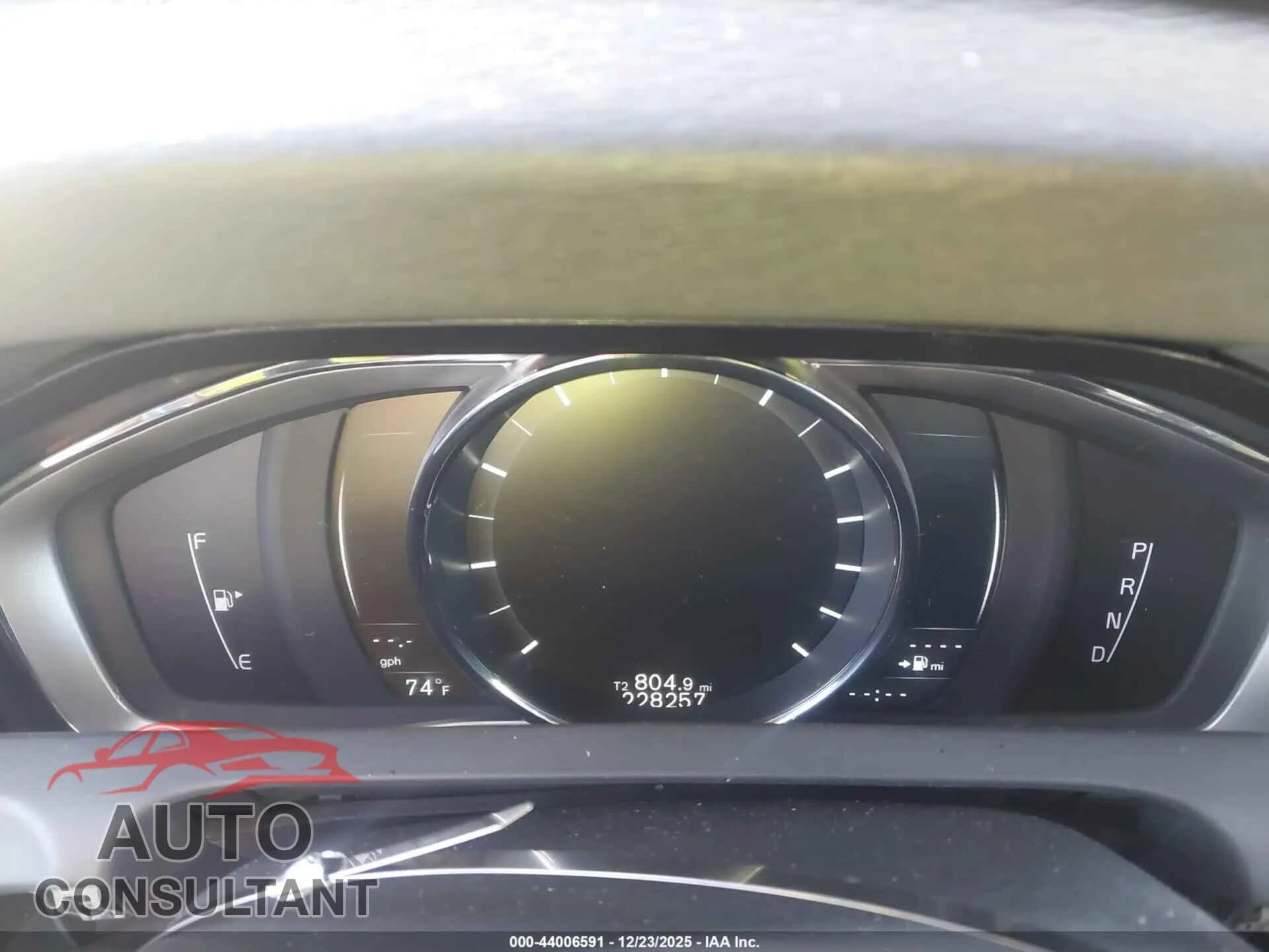 2017 VOLVO S60 INSCRIPTION Damaged VIN LYV402HM8HB126951 – exterior detail 2017 VOLVO S60 INSCRIPTION Damaged VIN LYV402HM8HB126951 – exterior detail