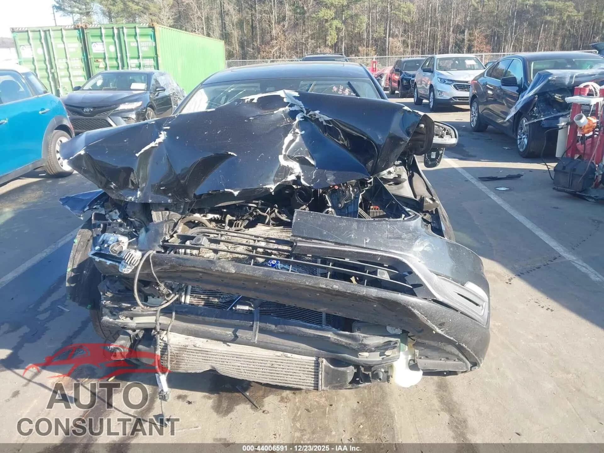 2017 VOLVO S60 INSCRIPTION Damaged VIN LYV402HM8HB126951 – photo 12 2017 VOLVO S60 INSCRIPTION Damaged VIN LYV402HM8HB126951 – photo 12