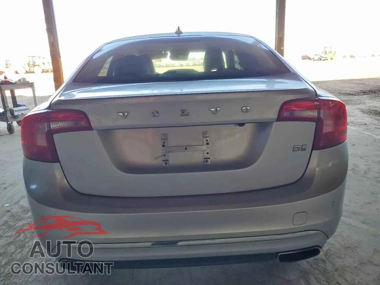 2017 VOLVO S60 Damaged VIN LYV402HMXHB131813 – engine bay 2017 VOLVO S60 Damaged VIN LYV402HMXHB131813 – engine bay