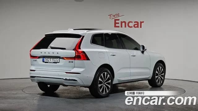 2024 Volvo XC60 2nd Gen B5 Ultimate Bright Sold VIN LYVUZL126RB817465 – front exterior 2024 Volvo XC60 2nd Gen B5 Ultimate Bright Sold VIN LYVUZL126RB817465 – front exterior