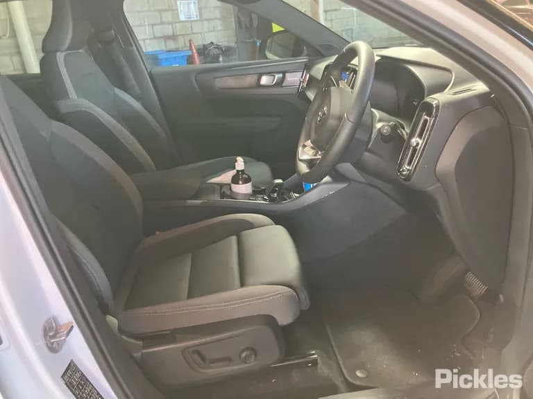 2023 Volvo XC40 Used VIN LYVXZERRXRL220775 – front exterior 2023 Volvo XC40 Used VIN LYVXZERRXRL220775 – front exterior