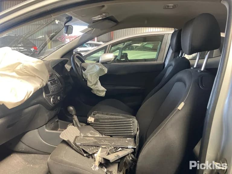 2012 Hyundai i20 Used VIN MALBB31CLDM032734 – rear exterior 2012 Hyundai i20 Used VIN MALBB31CLDM032734 – rear exterior