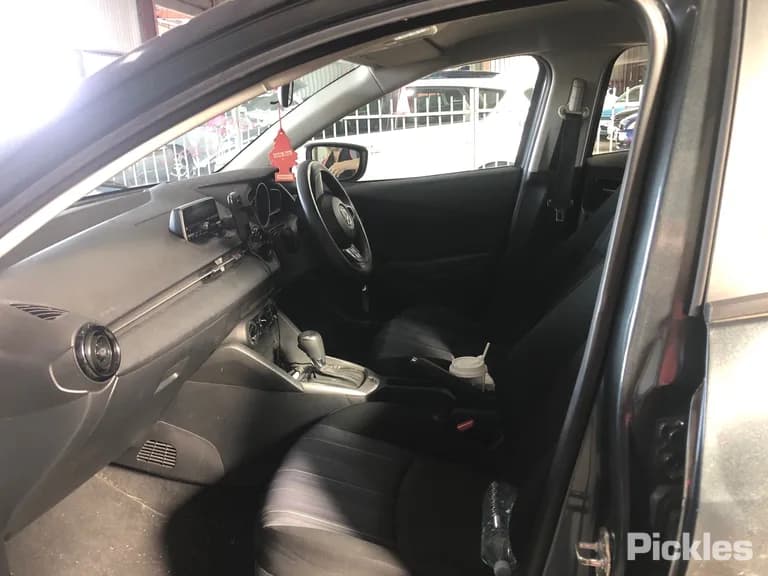 2014 Mazda 2 Used VIN MM0DJ2HAA0W106902 – side profile 2014 Mazda 2 Used VIN MM0DJ2HAA0W106902 – side profile