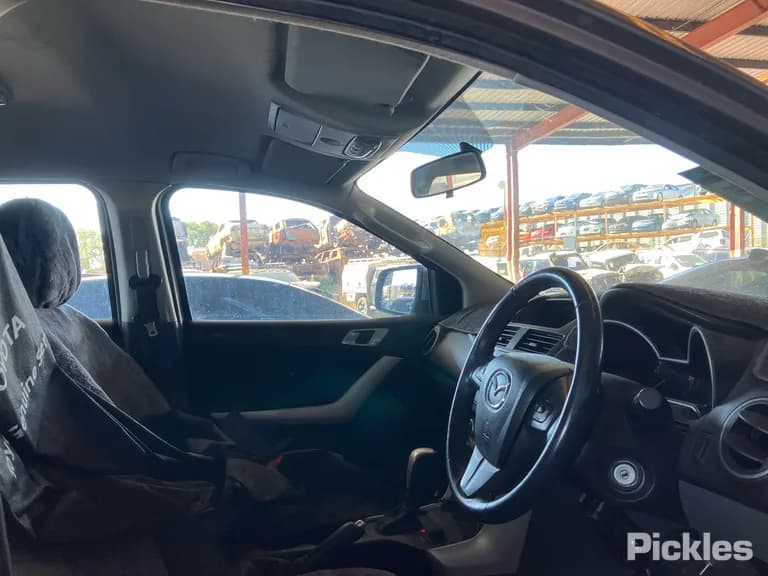 2013 Mazda BT-50 Used VIN MM0UP0YF100161707 – photo 13 2013 Mazda BT-50 Used VIN MM0UP0YF100161707 – photo 13