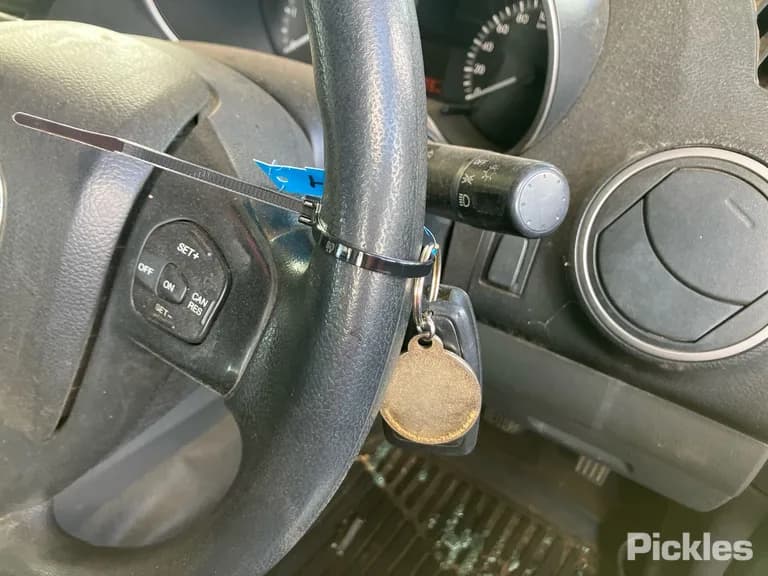 2015 Mazda BT-50 Used VIN MM0UR0YF100487358 – photo 20 2015 Mazda BT-50 Used VIN MM0UR0YF100487358 – photo 20